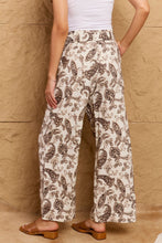 Load image into Gallery viewer, Look At Me Paisley Printed Wide Leg Pants
