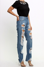 Load image into Gallery viewer, Daphne Jeans
