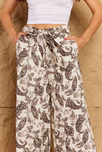 Load image into Gallery viewer, Look At Me Paisley Printed Wide Leg Pants
